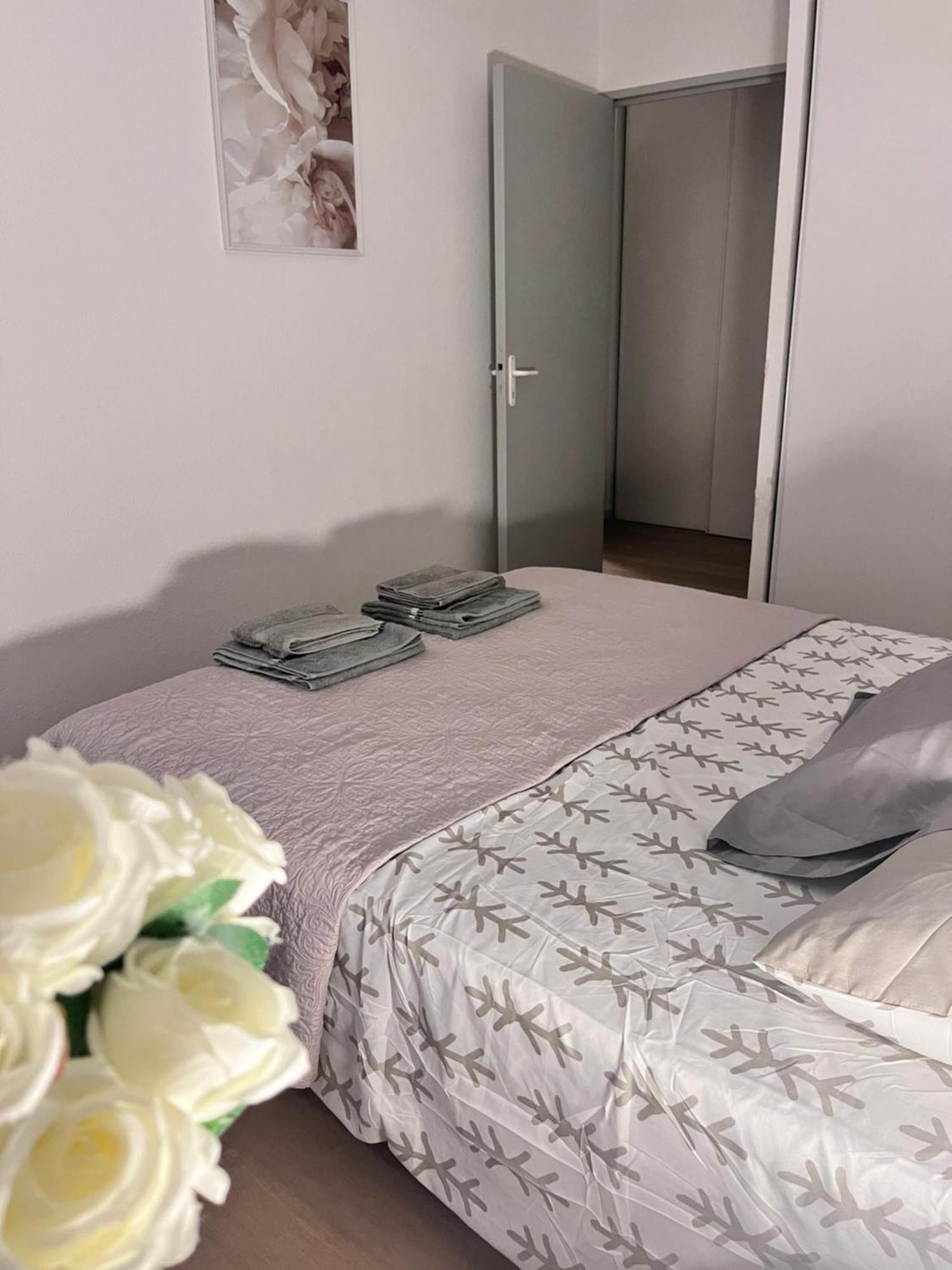 Appartement T3 Proche Remparts Avignon Buitenkant foto